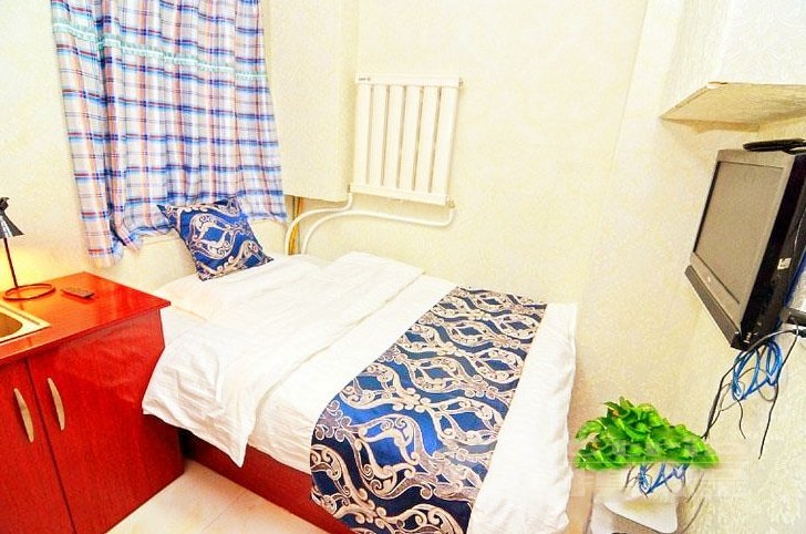 hotelPic