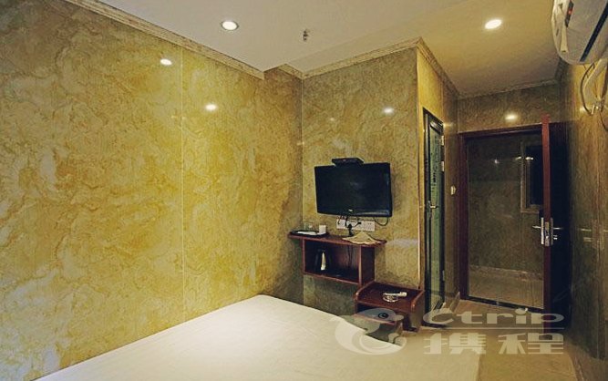 hotelPic