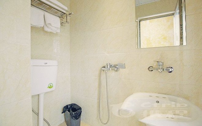 hotelPic