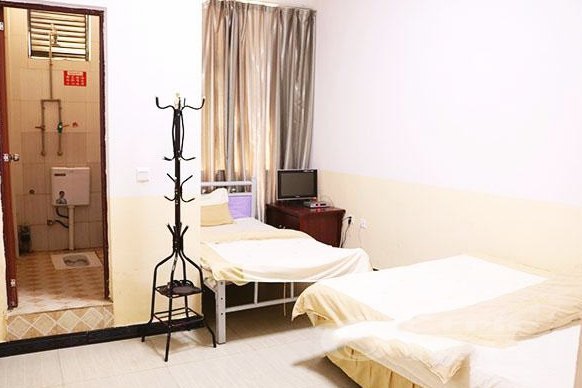 hotelPic