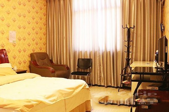 hotelPic