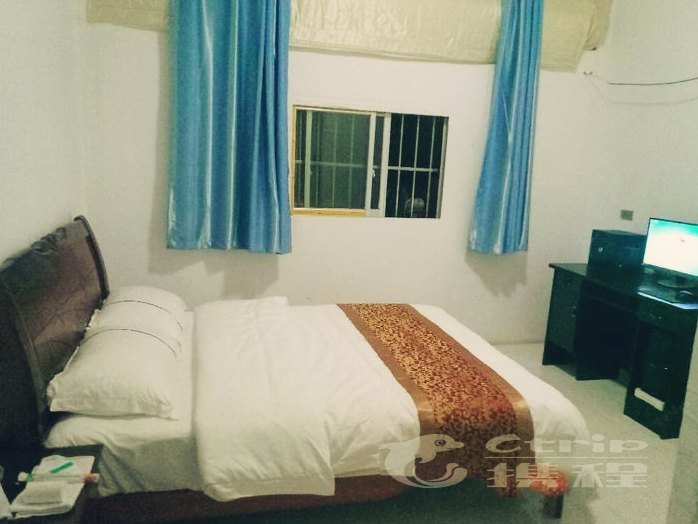 hotelPic