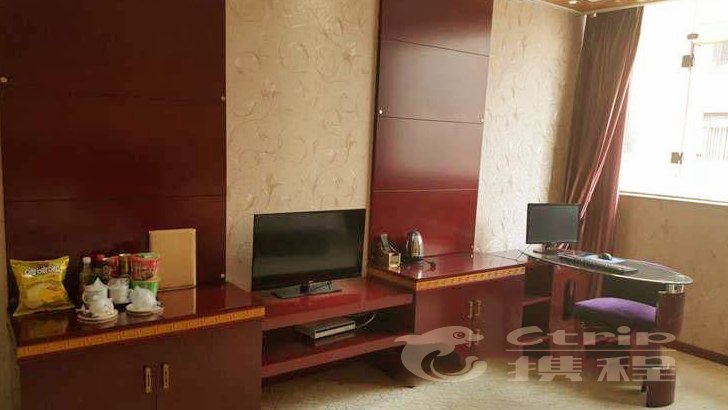 hotelPic