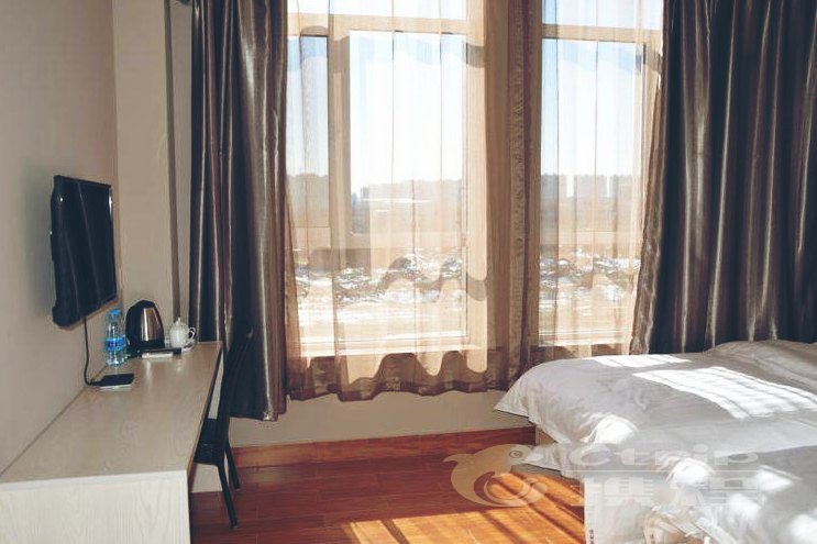 hotelPic
