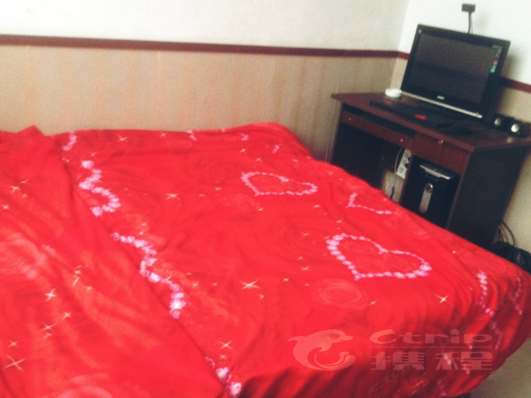hotelPic