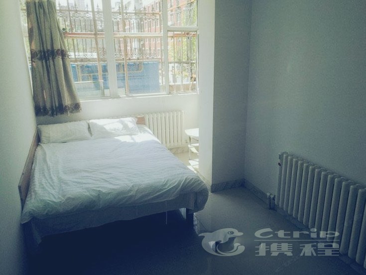 hotelPic