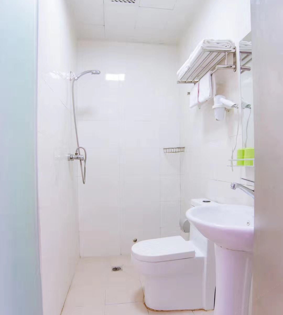 舒适双床房