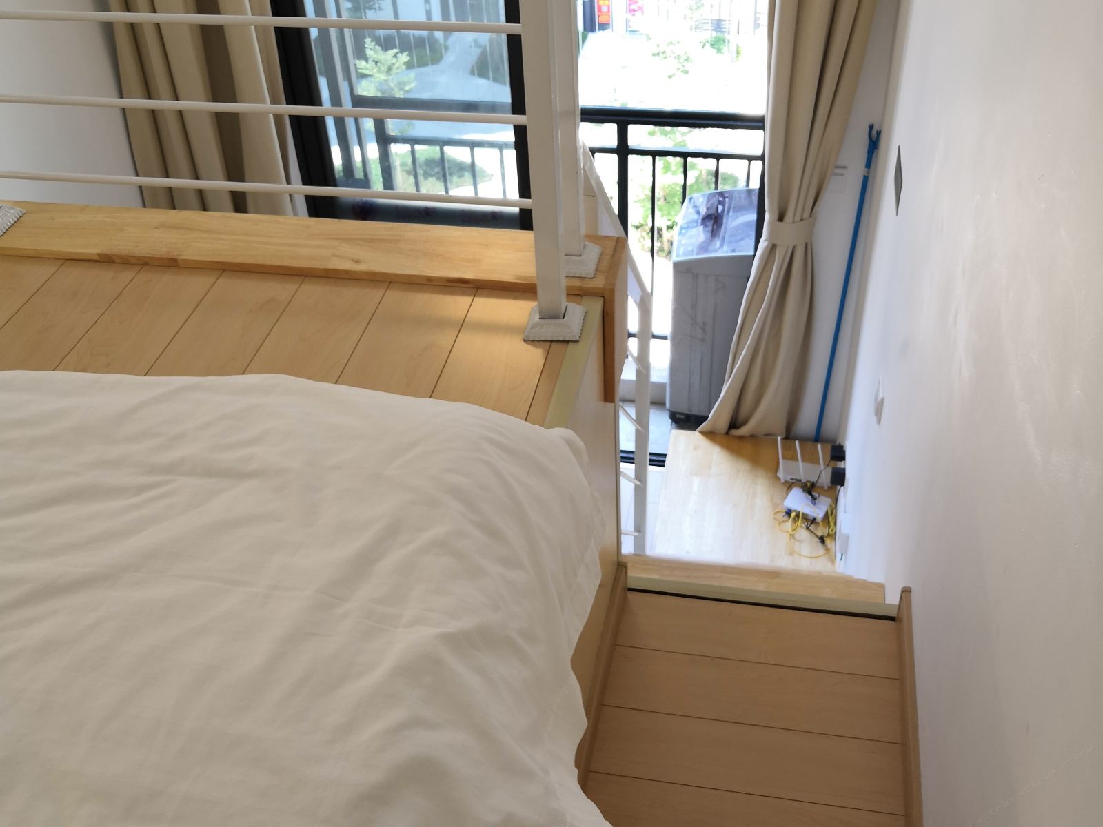 简约loft小复式大床房