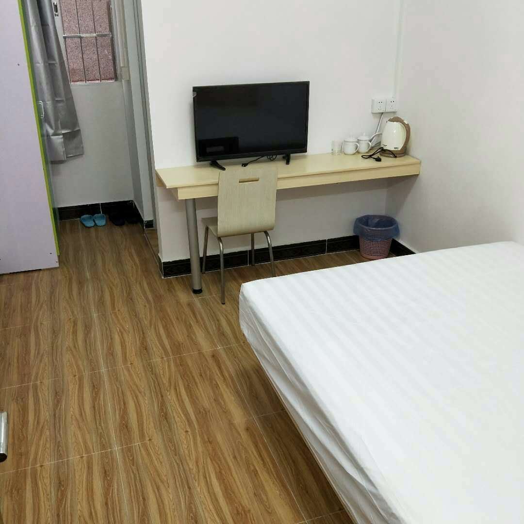 标准大床房