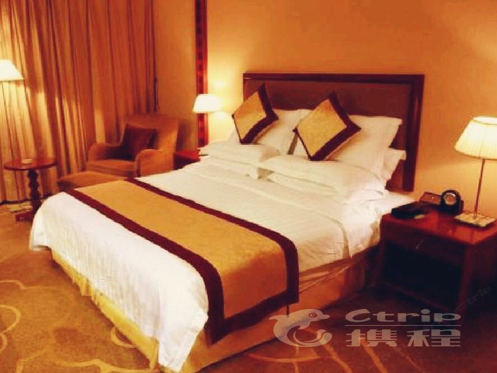hotelPic