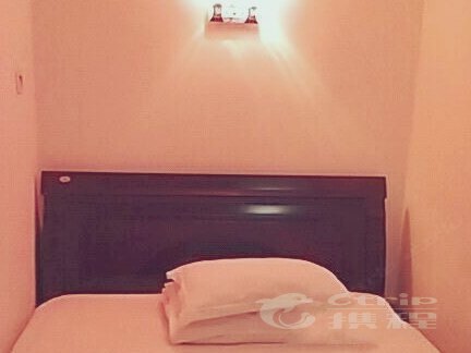 hotelPic