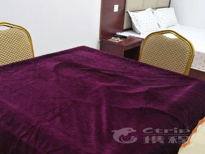 hotelPic