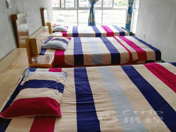 hotelPic