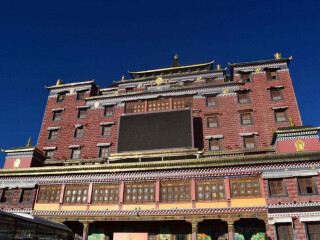 香格里拉10日游多少钱_豪华香格里拉游_旅游香格里拉