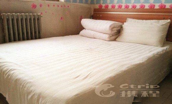 hotelPic