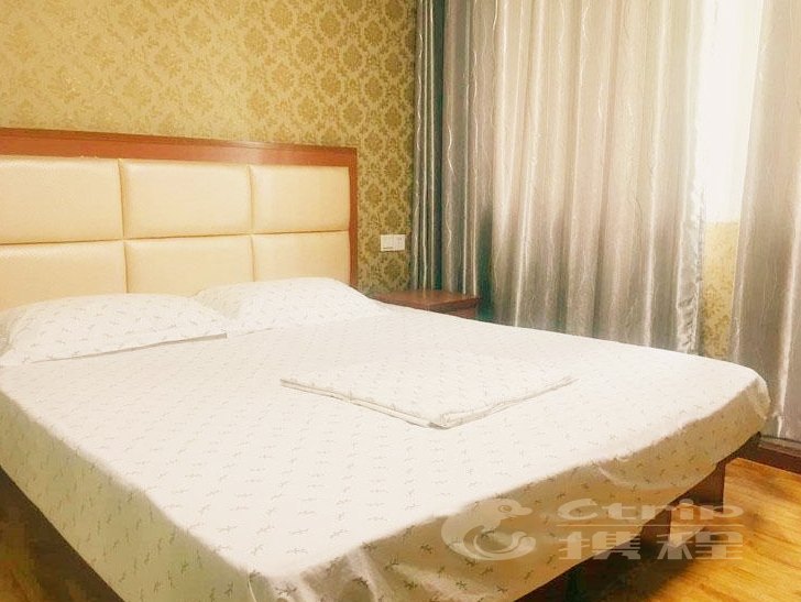 hotelPic