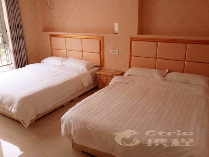 hotelPic