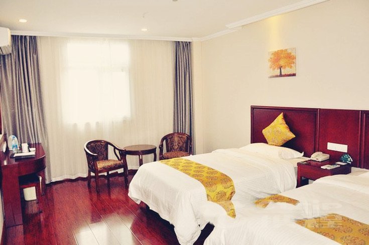 hotelPic