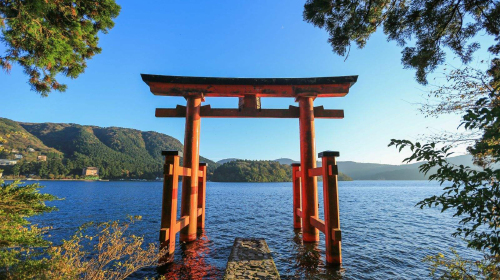 <箱根芦之湖+湖上鸟居+箱根神社+大涌谷+御殿场奥特莱斯一日游>2人成团，东京酒店接送，中日双语司导_全国_出发_途牛