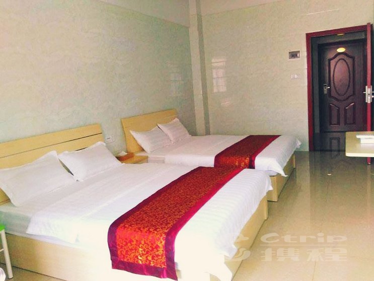 hotelPic
