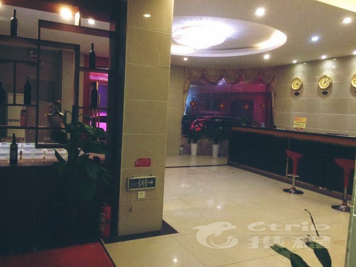 hotelPic