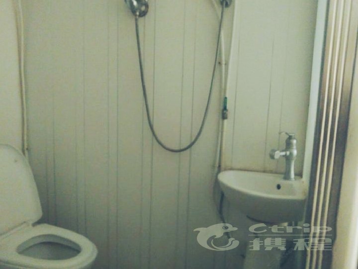 hotelPic