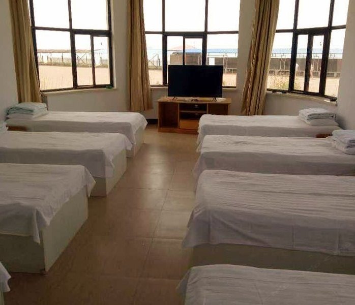 hotelPic