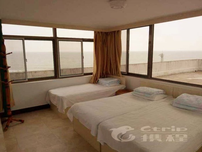 hotelPic
