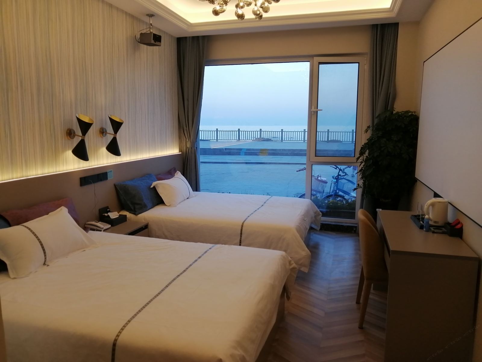 商务海景标间