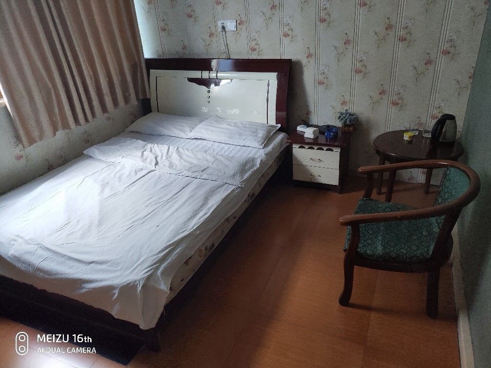 标准大床房