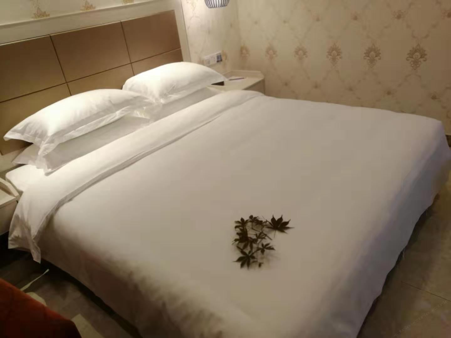 舒适大床房