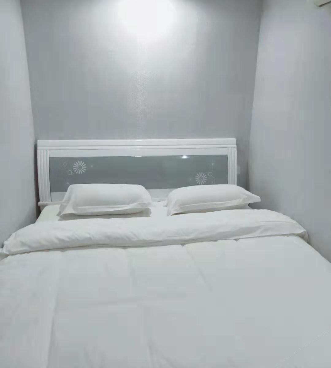 标准大床房