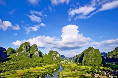 <英德九州驿站-树上彩虹温泉-九重天2日游>攀登天门沟观瀑布浸泡树上彩虹温泉游英西峰林品黄花村竹筒鸡宴