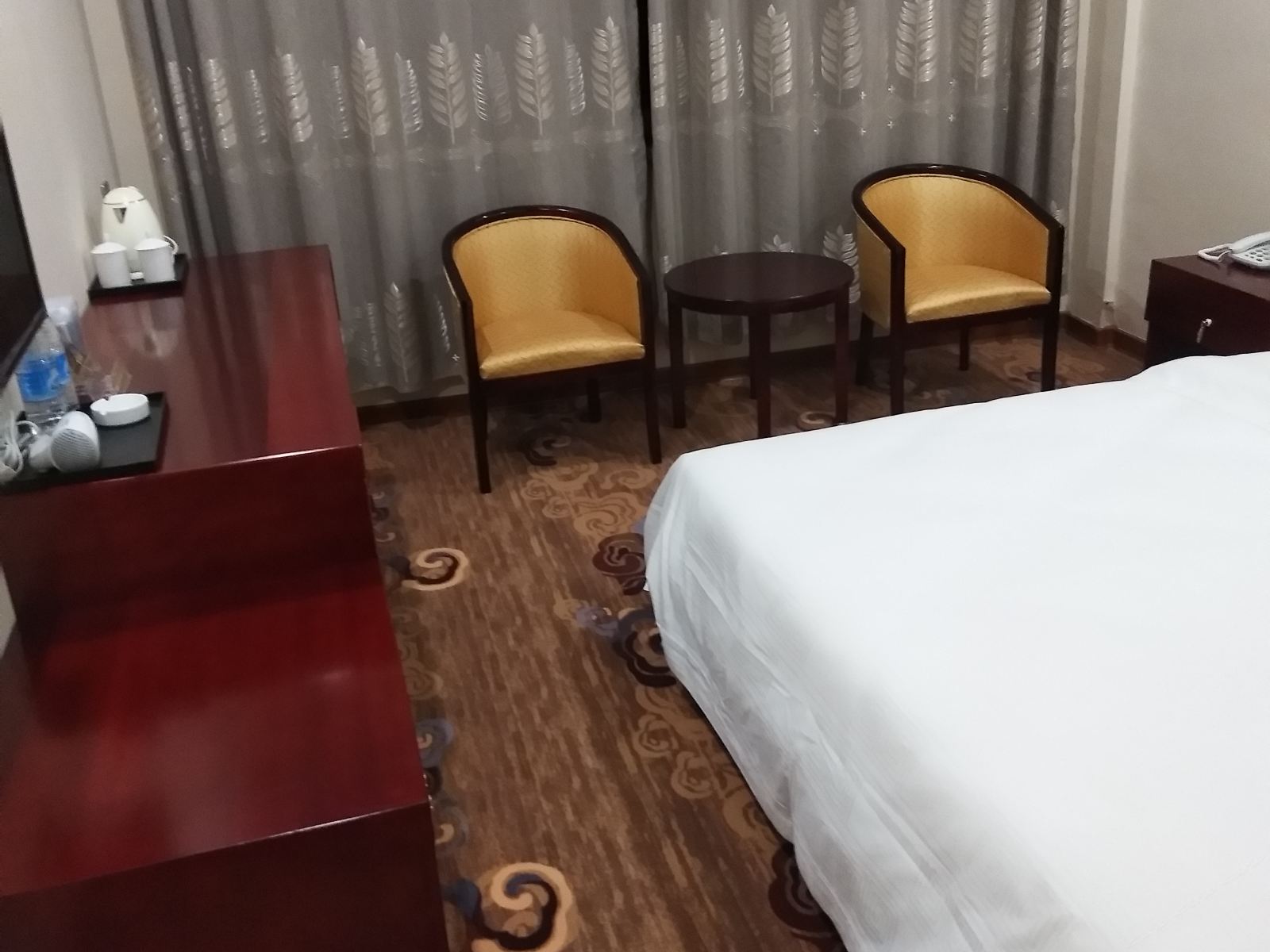 豪华间