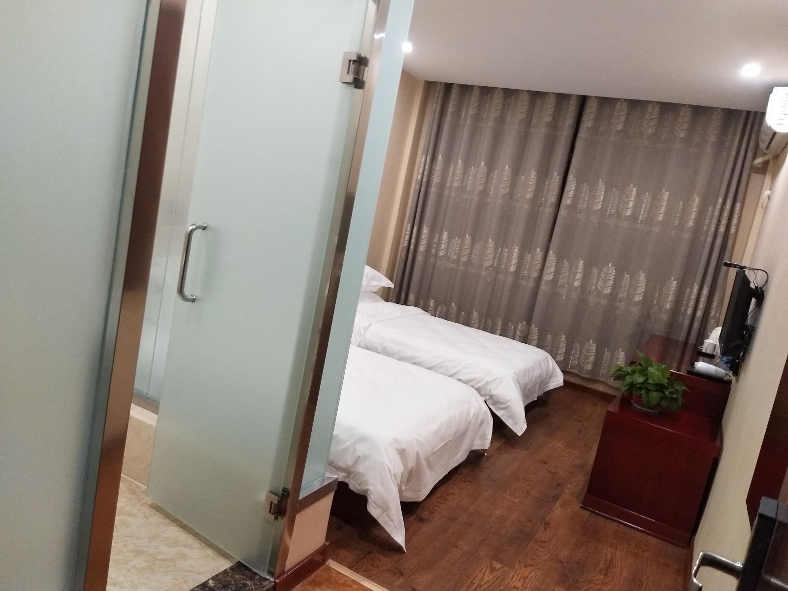 标准间