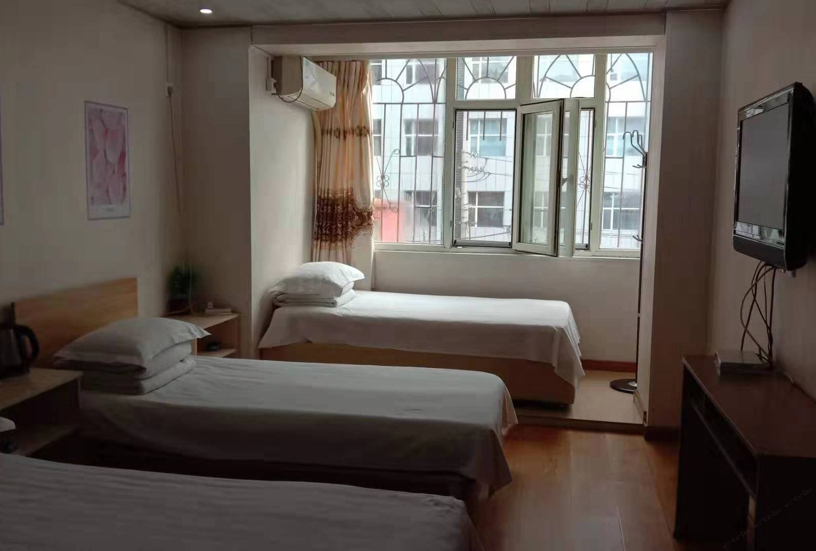 三人间