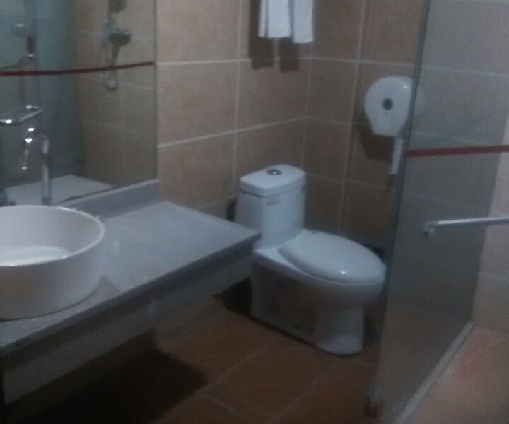 hotelPic