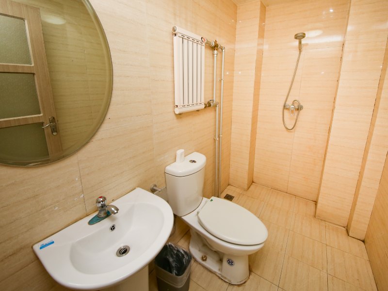 hotelPic