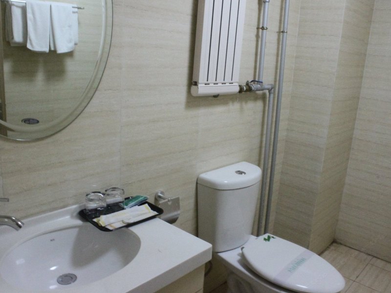 hotelPic