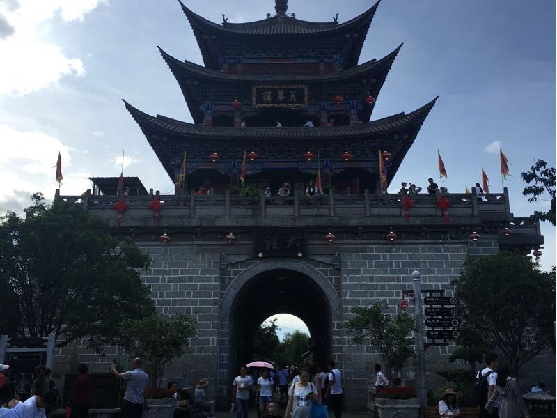 扬州青春派科幻主题轰趴别墅