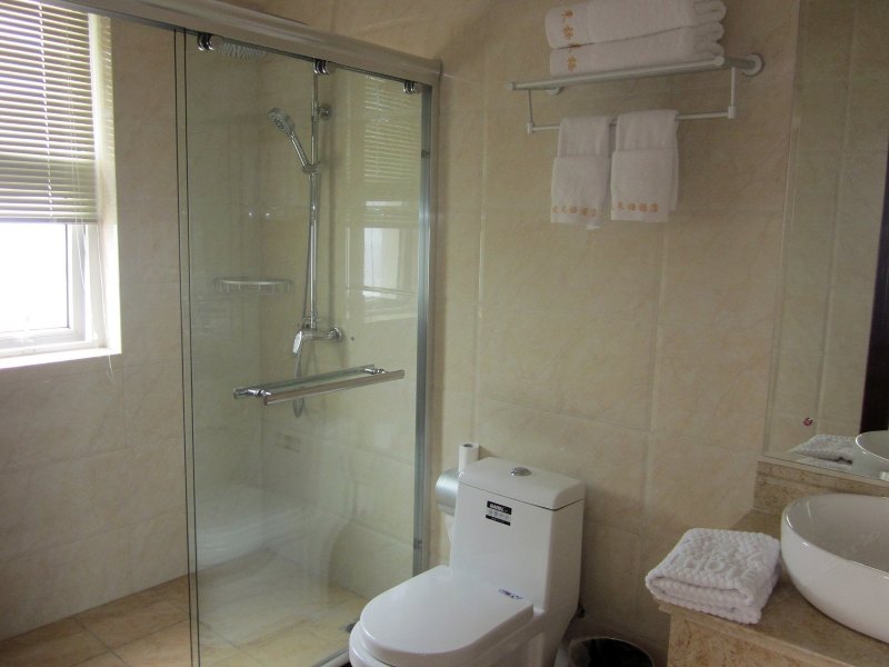hotelPic