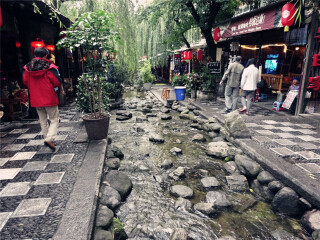 云南旅游芽庄_云南跟团五日游_云南高端品质旅游团