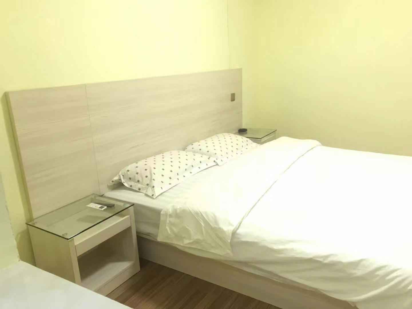 豪华大床房