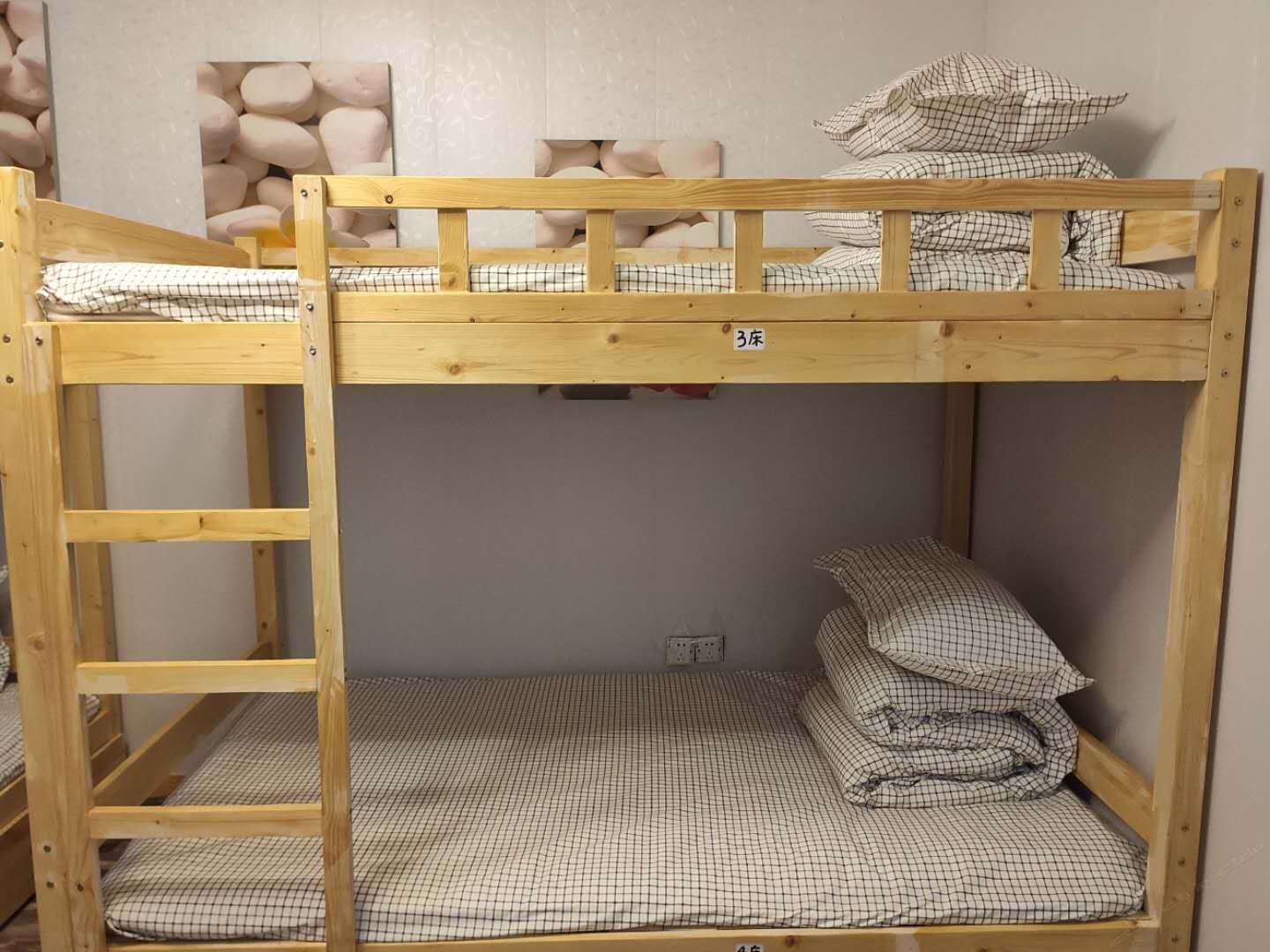 舒适四人间(床位)