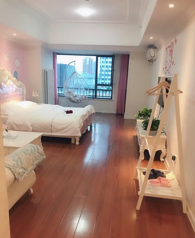 豪华大床房
