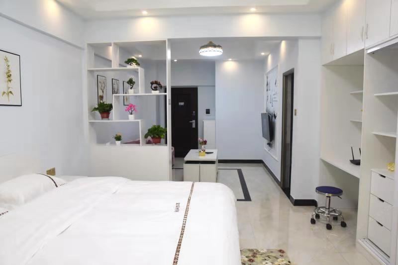 商务大床房