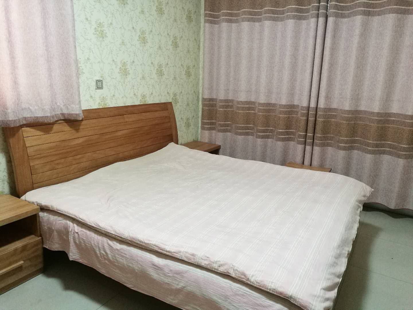 双人间