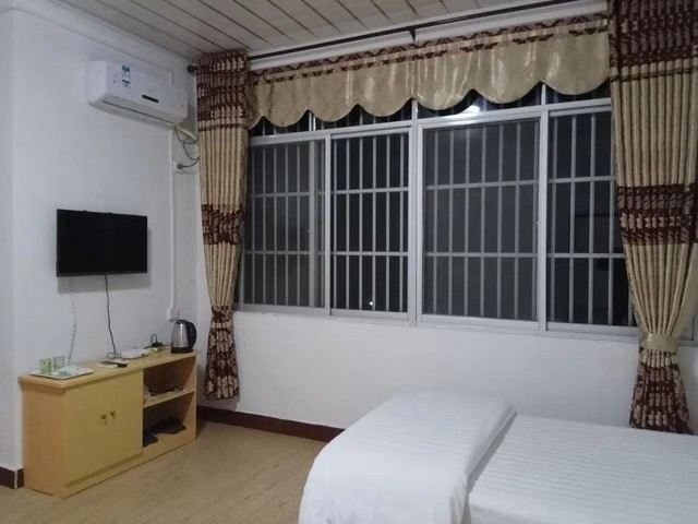 豪华大床房