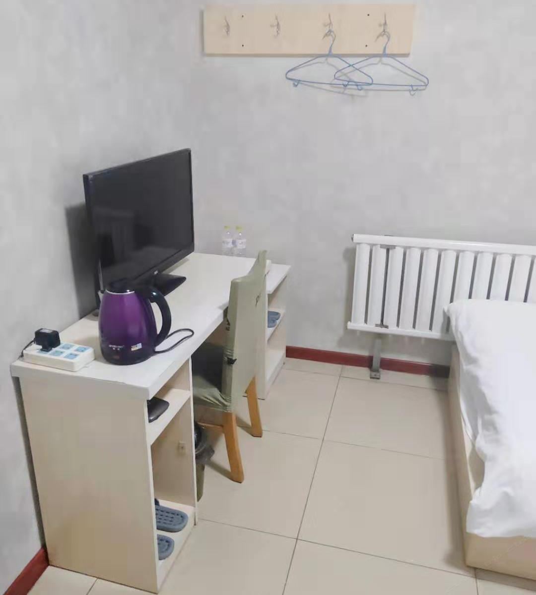 经济大床房