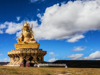 去四川稻城亞丁旅游要多少錢_四川稻城亞丁游跟團多少錢2021_四川稻城亞丁跟團游與自由行